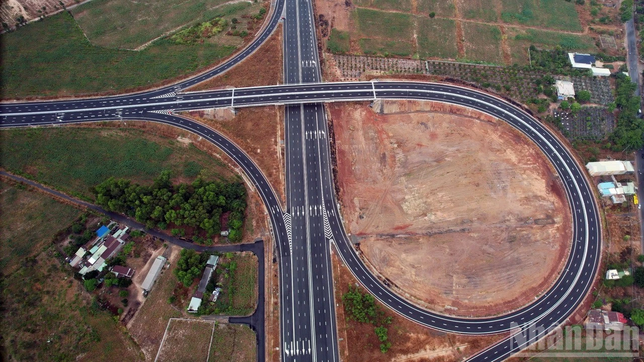 Hệ thống giao thông trọng điểm phía Đông TP.HCM: Đột phá kết nối vùng kinh tế động lực