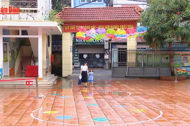 [Video] Hôm nay, Hà Nội mở cổng tuyển sinh trực tuyến vào các lớp đầu cấp