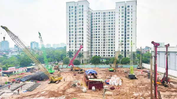 Nhiều dự án nhà ở khẩn trương thi công với mục tiêu xây dựng 1 triệu căn hộ nhà ở xã hội giai đoạn 2021-2030.