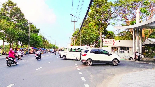 Đường Nguyễn Văn Linh đấu nối vào tuyến tránh Long Xuyên sẽ giảm tải trong nội đô.