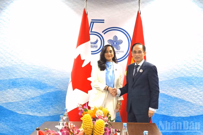 Việt Nam luôn coi Canada là một đối tác quan trọng và sẵn sàng cùng Canada tăng cường hợp tác thực chất.