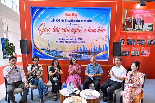 Chân dung con người và tinh thần của thành phố Cảng. (Ảnh: THỦY NGUYÊN)