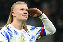 Erling Haaland ghi cú đúp ấn tượng giúp đội tuyển Na Uy hướng tới World Cup 2026. (Ảnh: Goal)