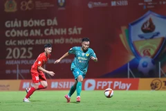 Công an nhân dân Việt Nam II đại thắng 3-0 đội Singapore.