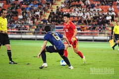 Thanh Nhàn ghi bàn thắng ấn định chiến thắng cho U22 Việt Nam. (Ảnh: XUÂN SƠN)