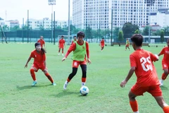 Buổi tập của các cầu thủ U17 nữ Việt Nam. (Ảnh: VFF)