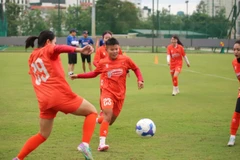 Các cầu thủ nỗ lực trong từng buổi tập. (Ảnh: VFF)