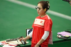 Xạ thủ Trịnh Thu Vinh giữ vững phong độ qua từng phát bắn. 