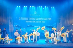 Một tiết mục nghệ thuật tại buổi lễ.