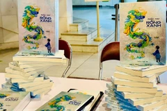 Sách “Giấc mơ hóa Rồng Xanh-Thương hiệu Việt Nam 2045”.