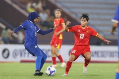 Đội tuyển nữ Việt Nam thi đấu lấn lướt trước Maldives. (Ảnh: VFF)