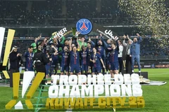 Paris Saint-Germain đăng quang Siêu cúp Pháp.