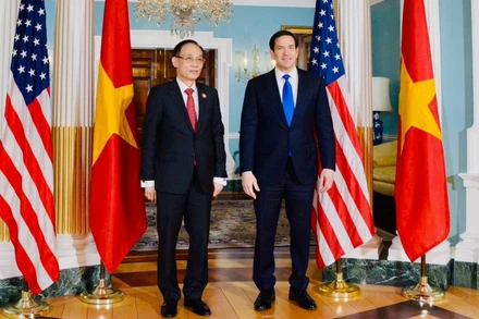 Bộ trưởng Ngoại giao Lê Hoài Trung hội đàm với Ngoại trưởng Hoa Kỳ Marco Rubio. (Ảnh: Bộ Ngoại giao)
