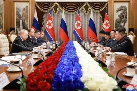 Ngày 19/6/2024, Tổng thống Nga Vladimir Putin và nhà lãnh đạo Triều Tiên Kim Jong Un đã ký hiệp ước về quan hệ đối tác chiến lược toàn diện giữa hai nước. (Ảnh: Yonhap/TTXVN)