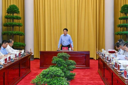Chủ tịch nước Lương Cường làm việc với Văn phòng Chủ tịch nước.