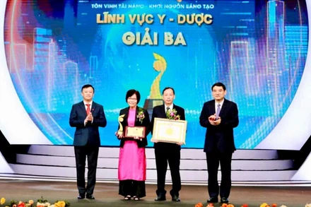 Bệnh viện Chợ Rẫy đạt giải Ba hạng mục y dược.