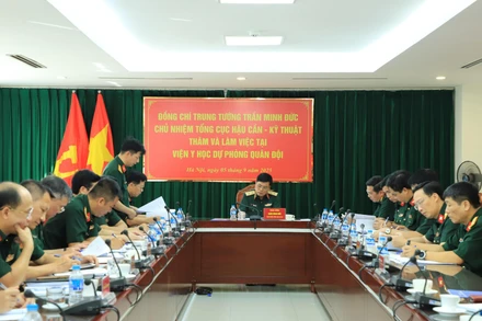 Trung tướng Trần Minh Đức, Chủ nhiệm Tổng cục Hậu cần-Kỹ thuật kiểm tra Viện Y học dự phòng Quân đội, Cục Quân y.