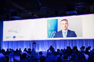 Tự chủ năng lượng - vấn đề sống còn đối với EU.