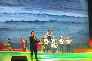 Biển đảo quê hương là một chủ đề được đề cập trong Ngày thơ Việt Nam năm 2025. Ảnh Tú Nhi 