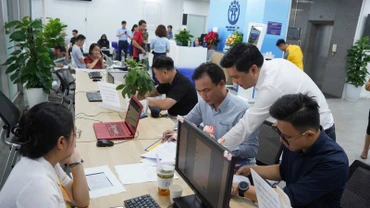Điểm phục vụ hành chính công Hoàng Đạo Thúy (Hà Nội).