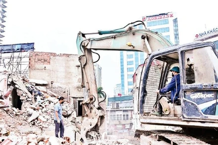 Dự án đầu tư xây dựng tuyến đường Vành đai 1 (đoạn Hoàng Cầu-Voi Phục) đã cơ bản hoàn thành công tác giải phóng mặt bằng. (Ảnh BẢO LONG)