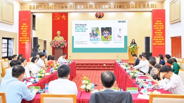 Quang cảnh Hội thảo “Phát triển toàn diện thế hệ trẻ Việt Nam-Kiến tạo nguồn lực cho kỷ nguyên mới”. (Ảnh: THẾ ĐẠI)