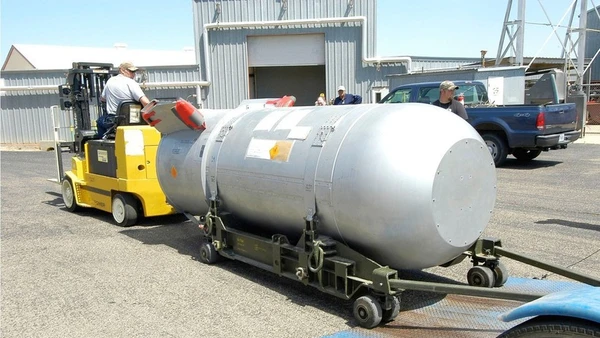 Một loại bom hạt nhân chiến thuật của Mỹ. (Ảnh: DEFENSE NEWS)