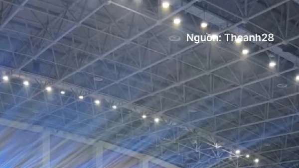 Concert "Về đây bốn cánh chim trời" đột ngột hoãn khiến khán giả bức xúc