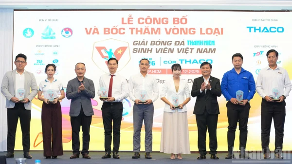 Báo Thanh Niên phối hợp với Liên đoàn Bóng đá Việt Nam tổ chức lễ công bố và bốc thăm xếp lịch thi đấu vòng loại Giải bóng đá Thanh Niên Sinh viên Việt Nam Cúp THACO năm 2026.