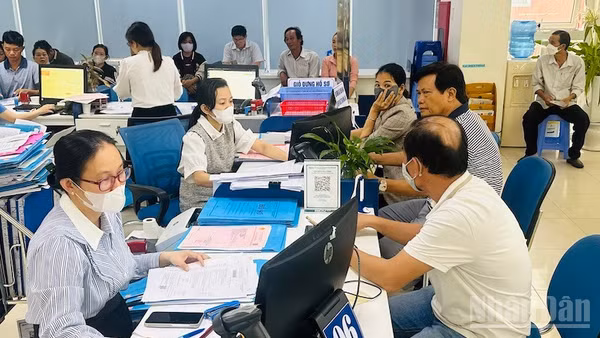 Chuyển đổi số và minh bạch thủ tục hành chính góp phần giảm thiểu tình trạng nhũng nhiễu, tiêu cực.