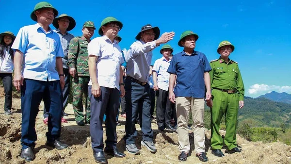 Bí thư Tỉnh ủy Quảng Ngãi kiểm tra, chỉ đạo khắc phục hậu quả bão lũ 