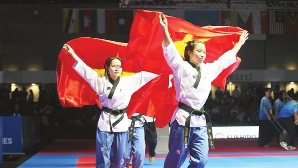 Đội tuyển Taekwondo Việt Nam đoạt Huy chương vàng tại SEA Games 33. (Ảnh: QUYẾT THẮNG)