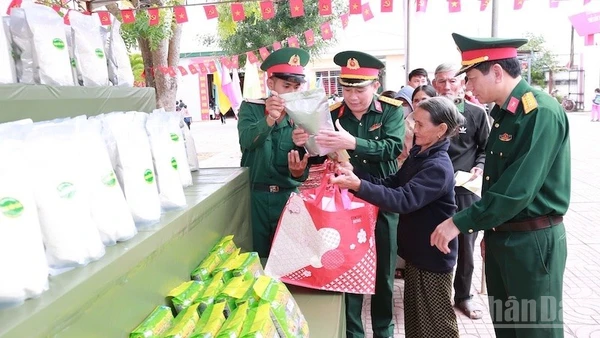 Cục Xăng dầu, Tổng cục Hậu cần-Kỹ thuật và các đơn vị tổ chức nhiều hoạt động an sinh xã hội.