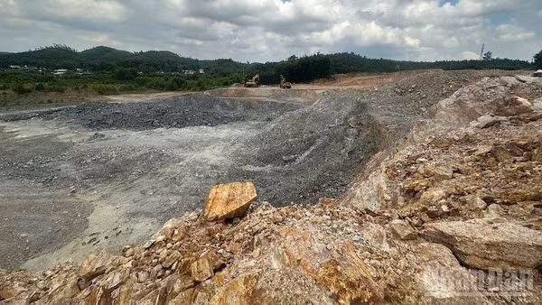 Công ty cổ phần Đầu tư 706 đã khai thác khoáng sản bán trái phép, gây thất thoát tài sản của Nhà nước với khối lượng đặc biệt lớn.