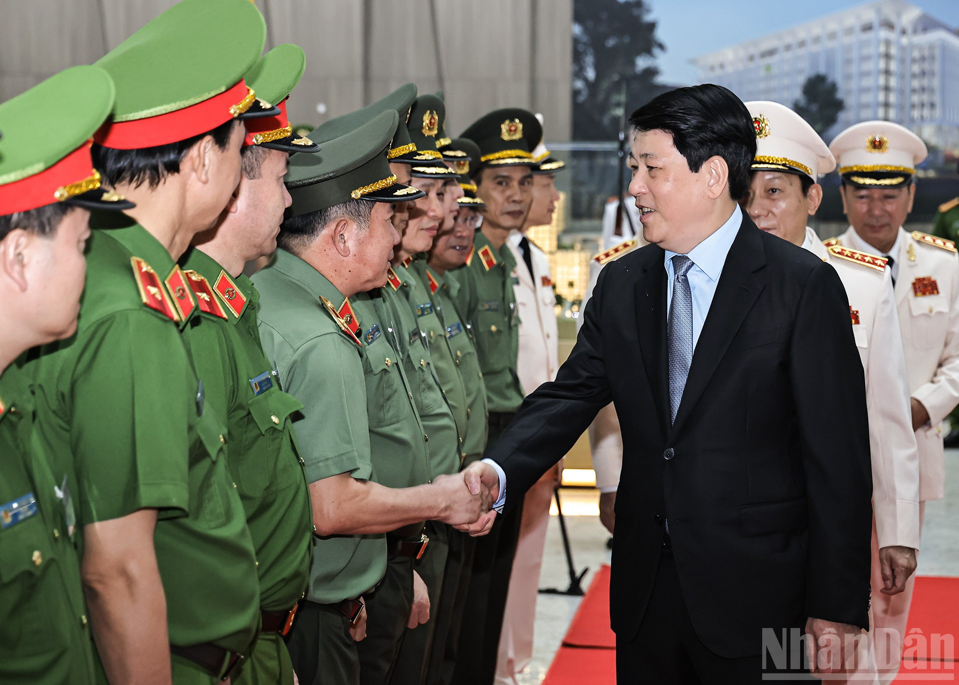 Chủ tịch nước Lương Cường cùng các đại biểu tại hội nghị. ndo_br_2.jpg