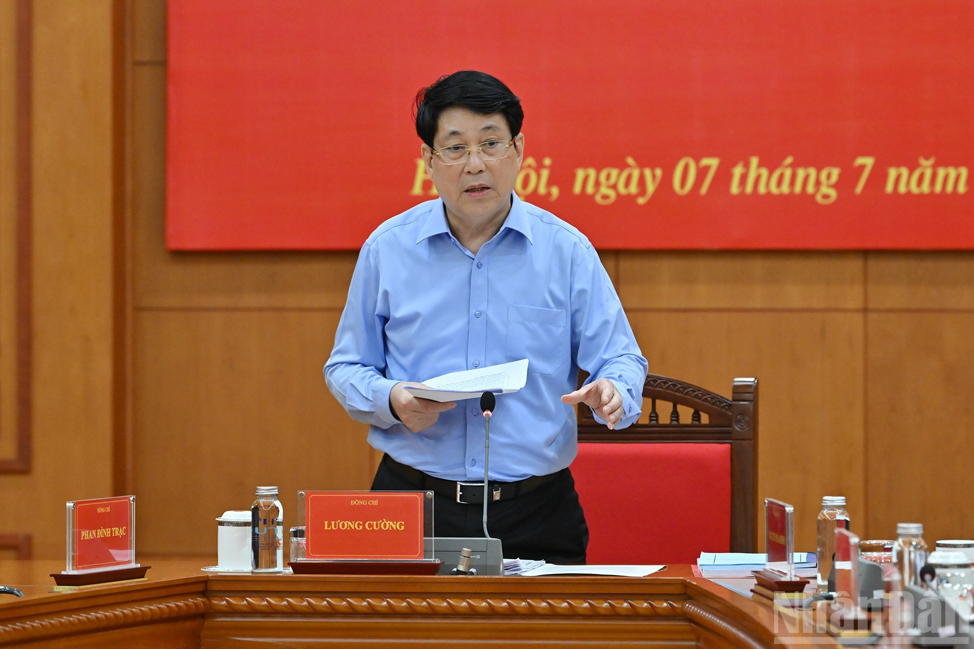Chủ tịch nước Lương Cường phát biểu ý kiến chỉ đạo tại phiên họp. ndo_br_7-723.jpg