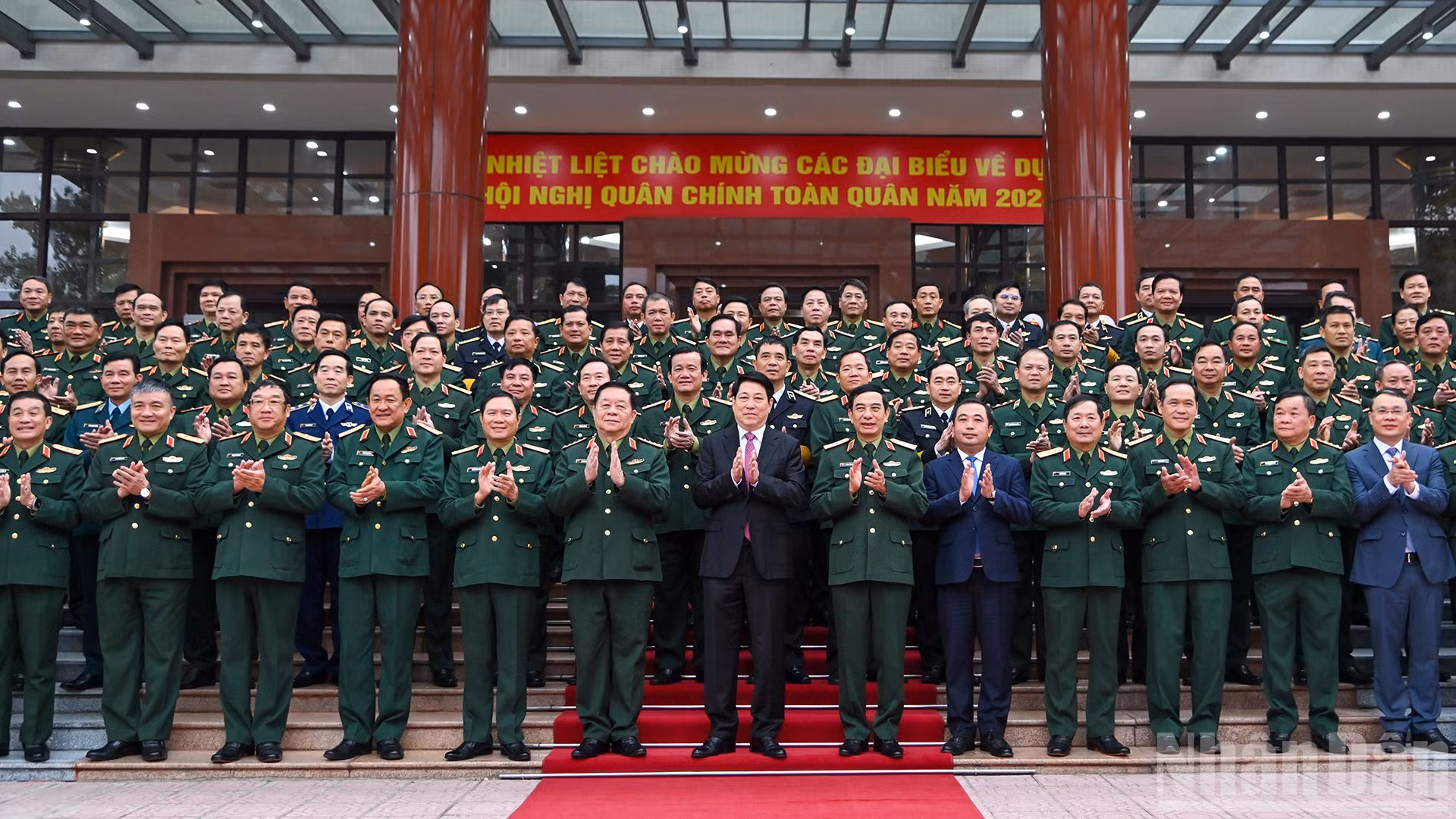 Chủ tịch nước Lương Cường và các đại biểu tại Hội nghị Quân chính toàn quân năm 2025.