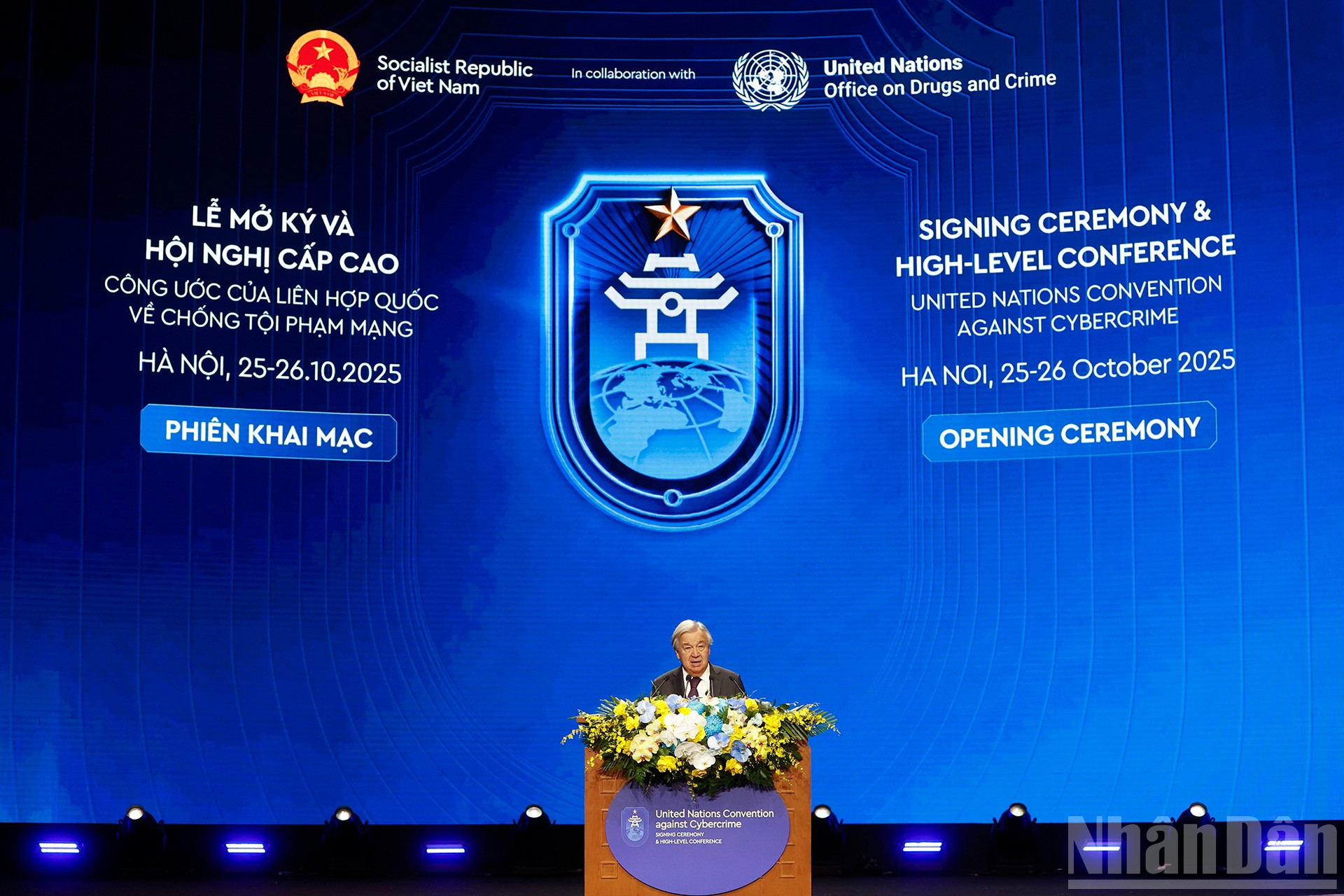 FN:s generalsekreterare António Guterres talar vid undertecknandeceremonin. ndo_br_7-2209.jpg
