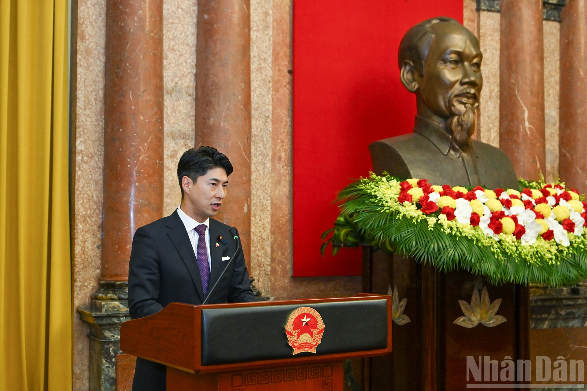 Liberal Democratic Party of Japan Youth Committee Head Nakasone Yasutaka speaks. ndo_br_6.jpg
