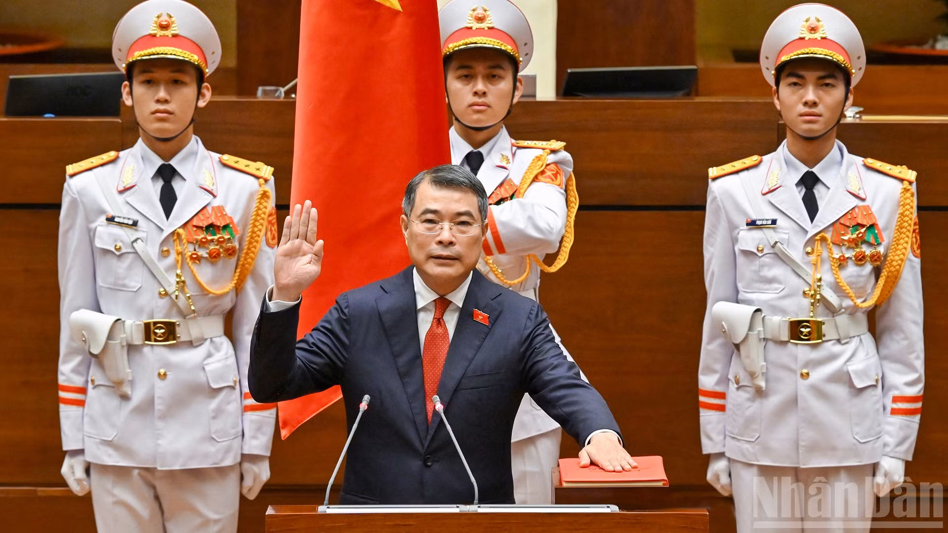 Trưởng Ban Tổ chức Trung ương Lê Minh Hưng tuyên thệ nhậm chức Thủ tướng Chính phủ nước Cộng hòa xã hội chủ nghĩa Việt Nam nhiệm kỳ 2026-2031.