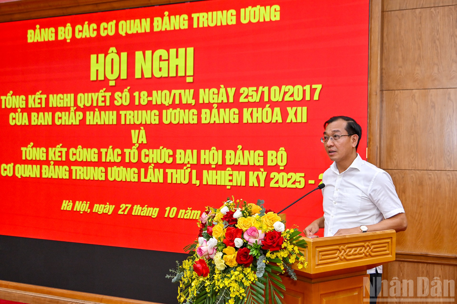 Đại diện lãnh đạo Đảng bộ Viện Kiểm sát nhân dân tối cao tham luận tại hội nghị. ndo_br_8.jpg