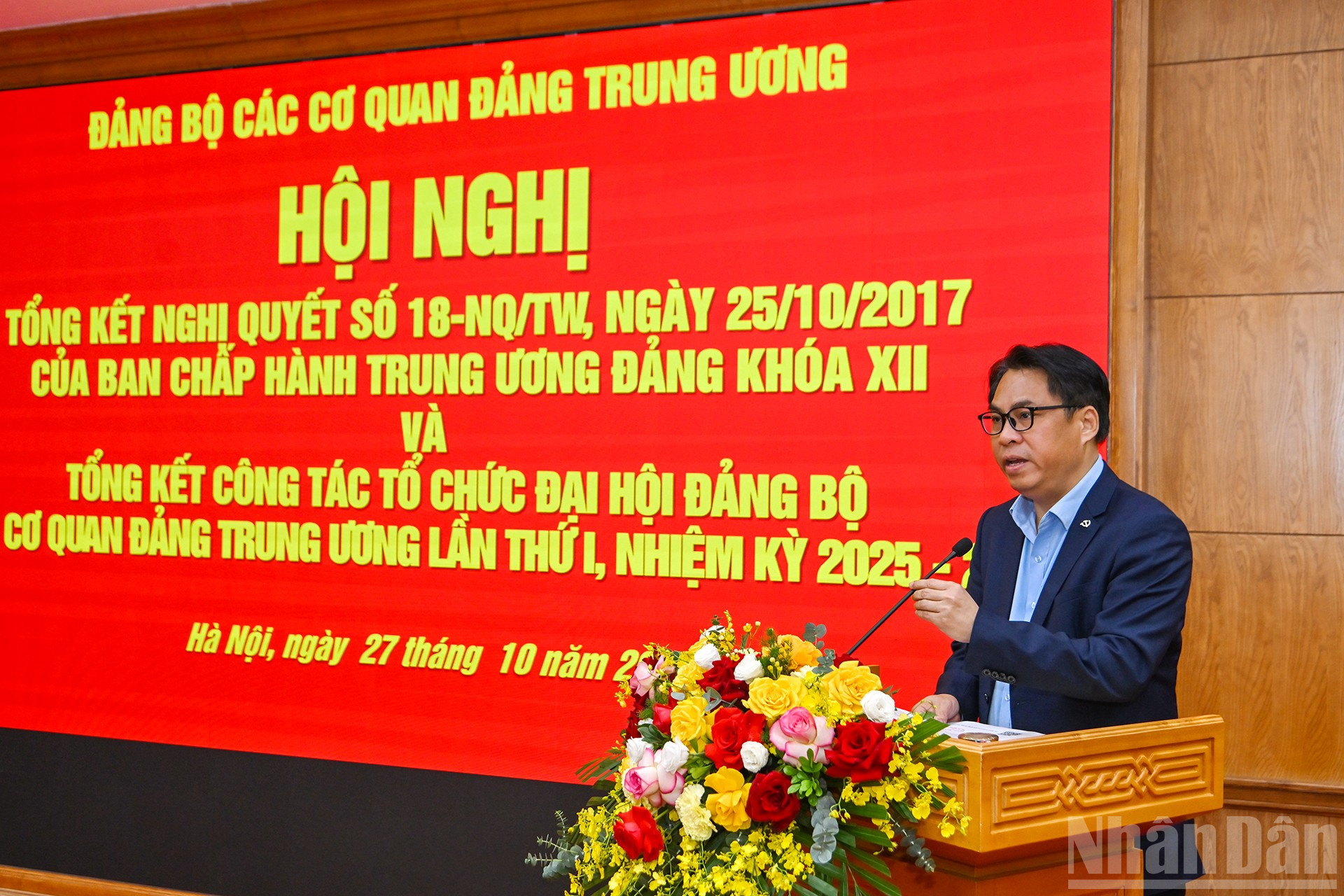 Đồng chí Phan Thăng An, Phó Trưởng ban Tổ chức Trung ương, Bí thư Đảng ủy cơ quan Ban Tổ chức Trung ương tham luận tại hội nghị. ndo_br_6.jpg