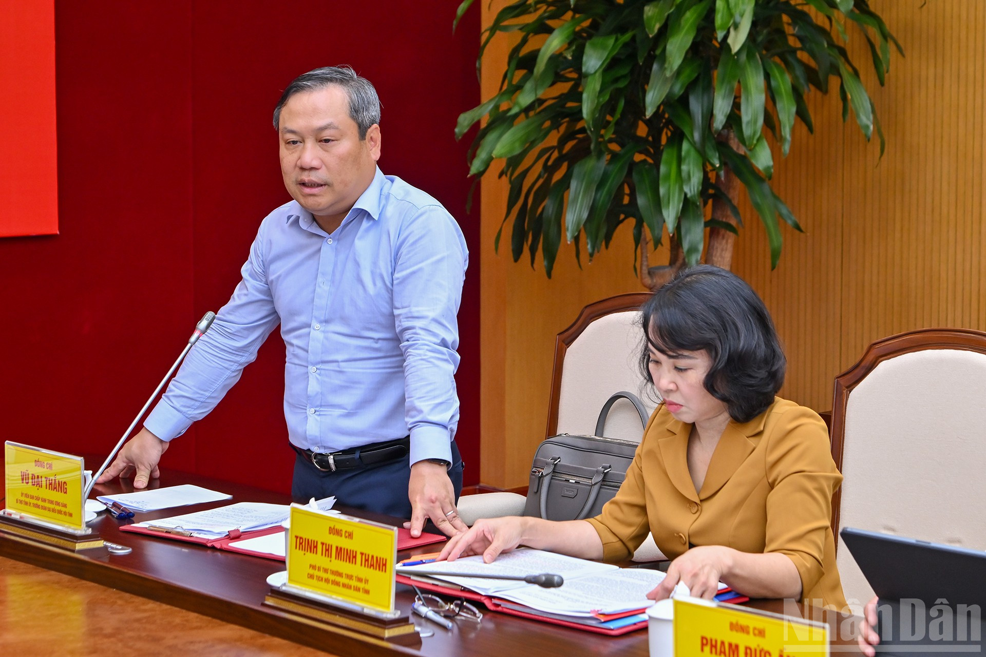 Bí thư Tỉnh ủy Quảng Ninh phát biểu tại buổi làm việc. ndo_br_5-2132.jpg