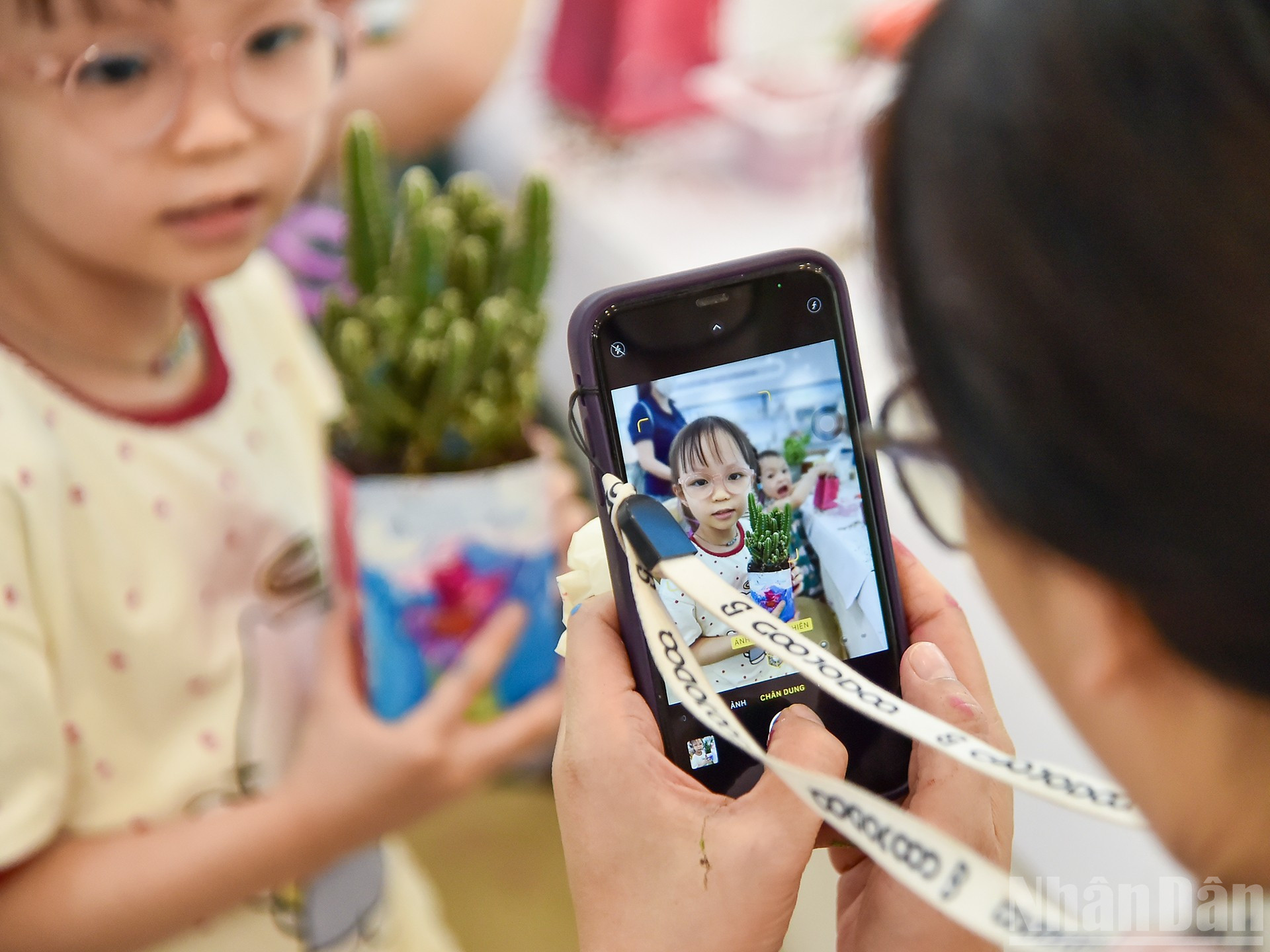 Sống đẹp, sống xanh không phải là điều gì đó quá xa vời, mà nằm ngay trong những việc chúng ta làm mỗi ngày. Chỉ cần mỗi người cam kết thay đổi từ những điều nhỏ nhất, chúng ta sẽ cùng nhau xây dựng một tương lai tươi đẹp hơn. ndo_br_16.jpg