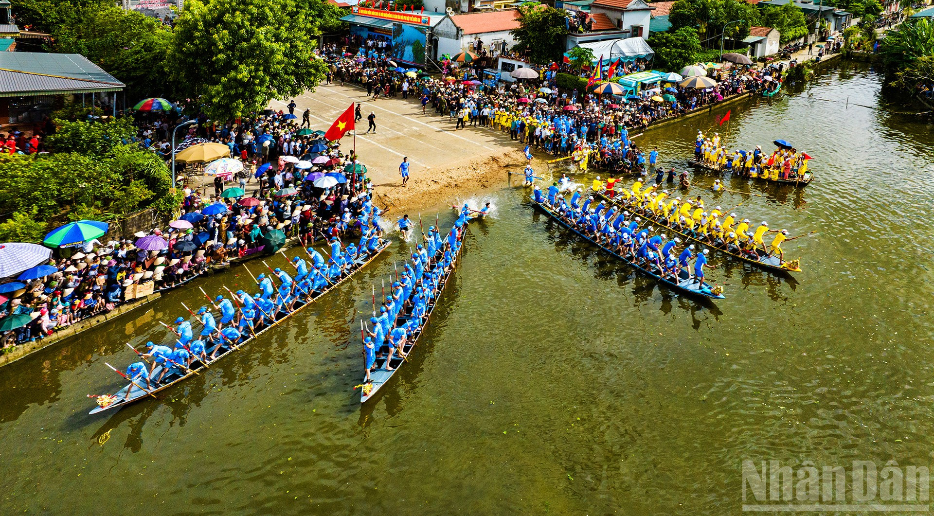 Xuất phát keo bơi yết. ndo_br_anh-06-xuat-phat.jpg