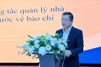 Cục trưởng Cục Báo chí Lưu Đình Phúc phát biểu tại hội nghị. (Ảnh: Bộ Văn hóa, Thể thao và Du lịch cung cấp)