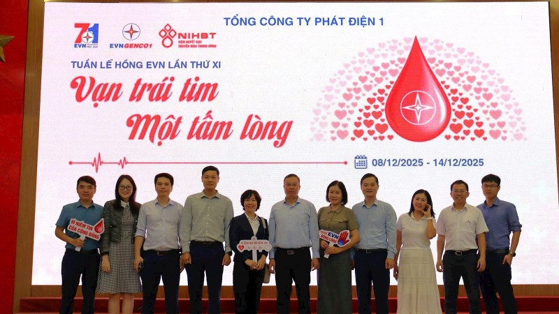Cán bộ công nhân viên EVNGENCO1 tham gia hiến máu, hưởng ứng Tuần lễ hồng EVN lần thứ XI năm 2025. 