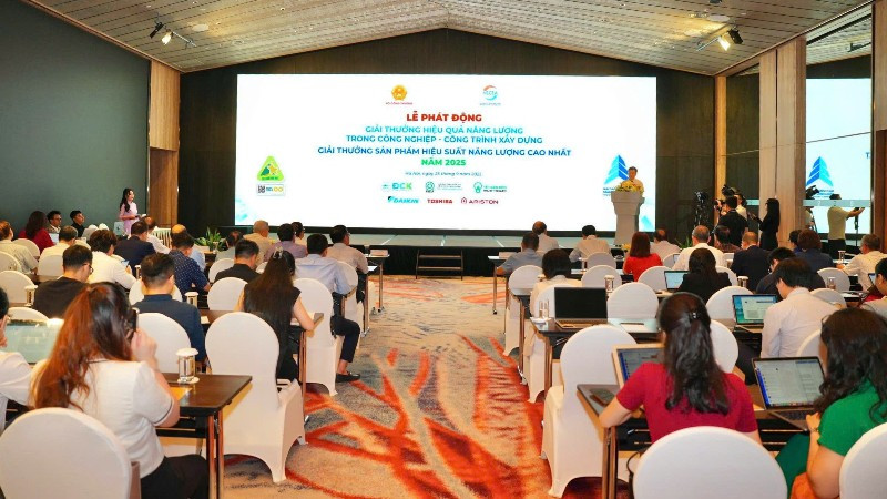 Toàn cảnh Lễ phát động các giải thưởng về hiệu quả năng lượng năm 2025. 