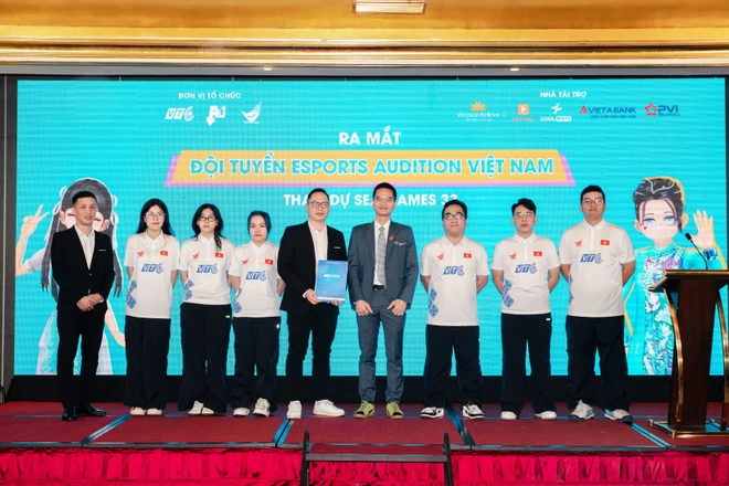 Đội tuyển Esports Audition Việt Nam tại buổi lễ ra mắt.