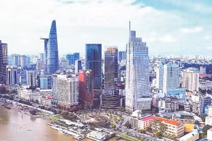 Việc hoàn thiện thể chế giúp Trung tâm tài chính quốc tế tại Thành phố Hồ Chí Minh vận hành thông suốt, thu hút dòng vốn toàn cầu (Ảnh TÙNG ANH)